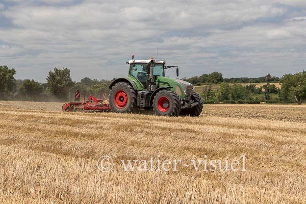 1258D592