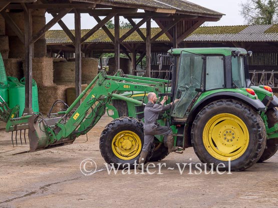 1230D277