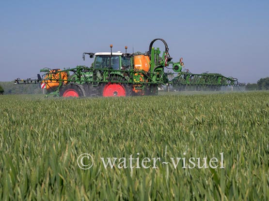1235D685