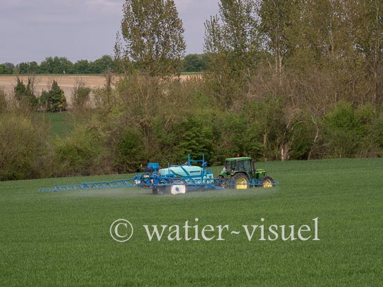 1235D909