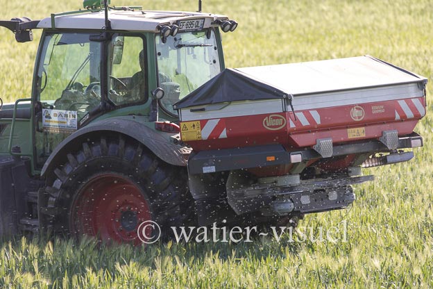 1262D885