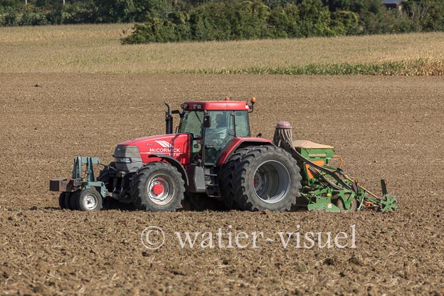 1201D944