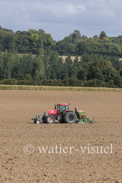 1201D957