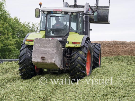 1224D700