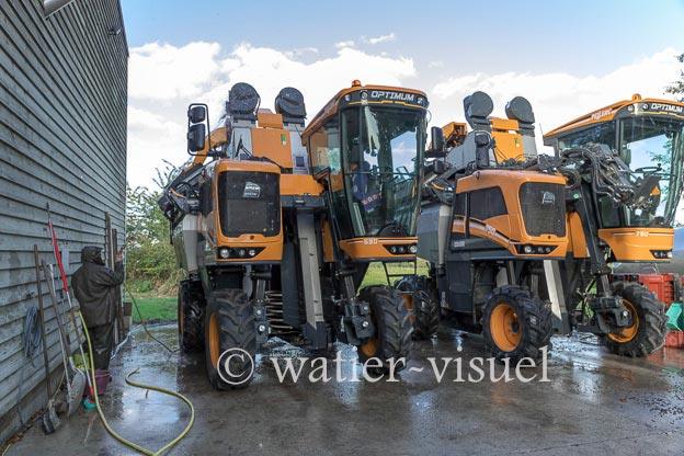 1208D792