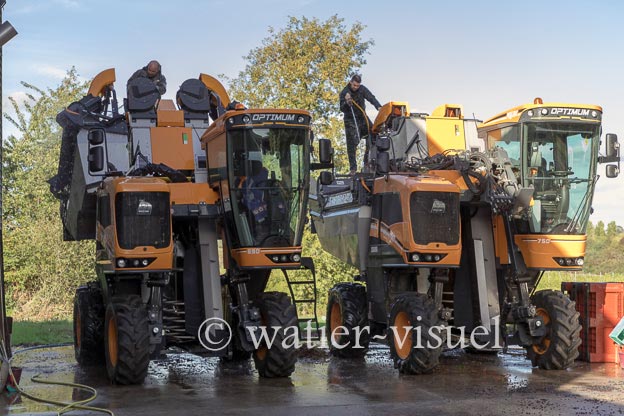 1208D802